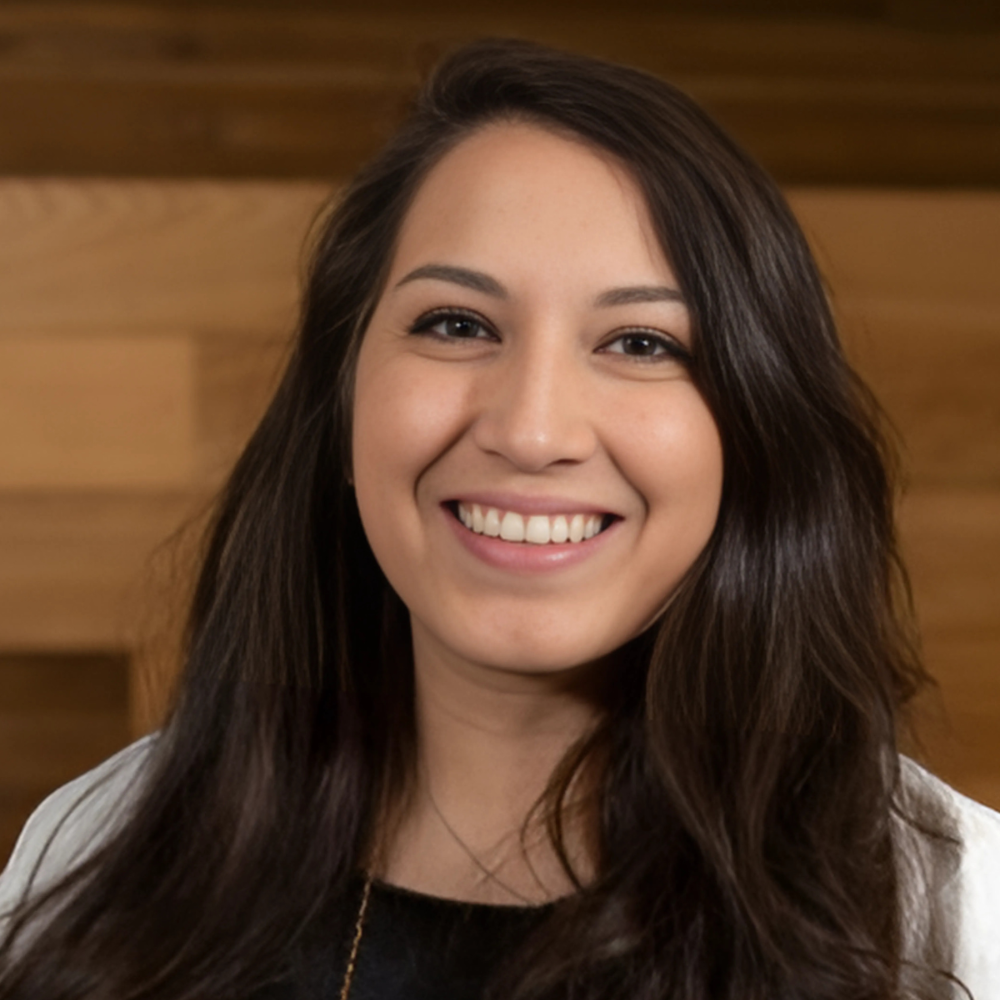 Headshot of Lorena Madera