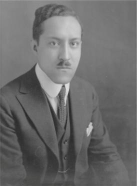 Headshot of Henry Oswi Harding