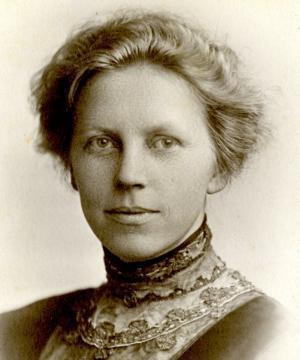 Headshot of Mary B. Stark